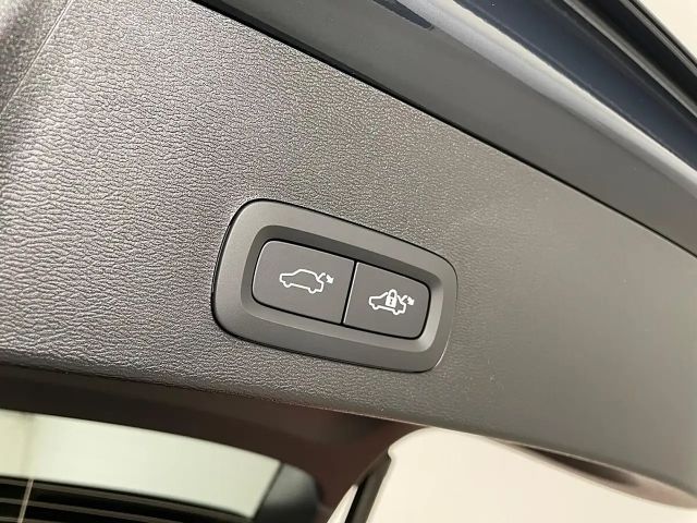 Volvo XC40 Dark Ultra