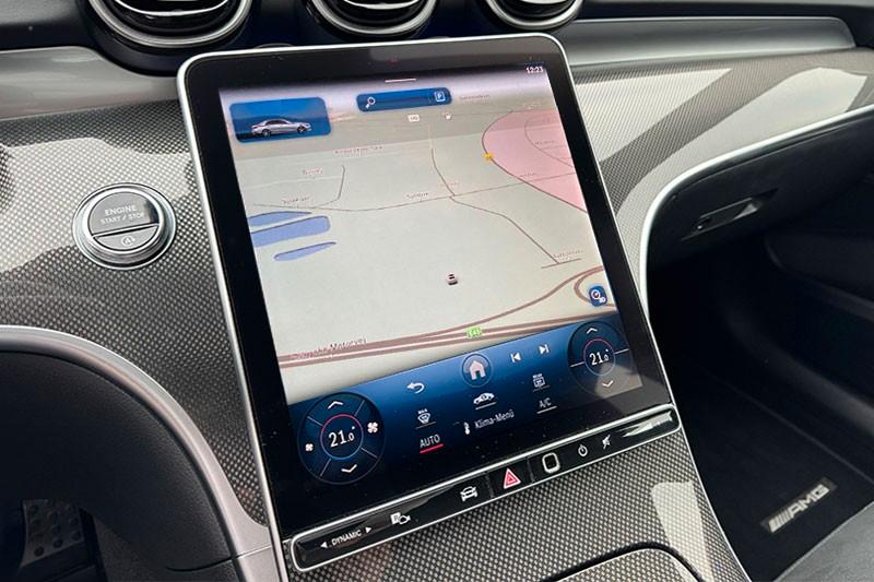 Mercedes-Benz C 220 AMG Line C 220 d Sedan