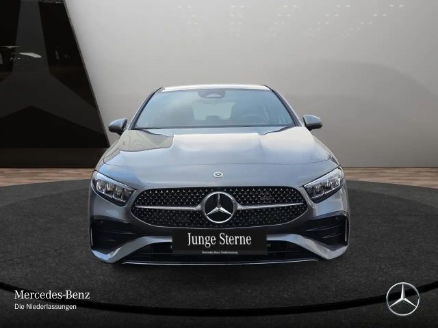 Mercedes-Benz A 250 A 250 e AMG Line