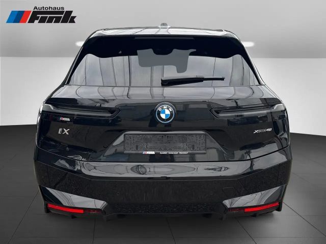 BMW iX xDrive40