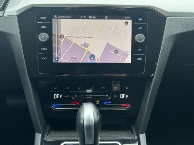 Volkswagen Passat 1.5 TSI Business DSG Variant