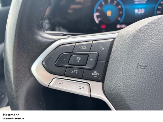 Volkswagen Golf DSG Life Variant e-Golf