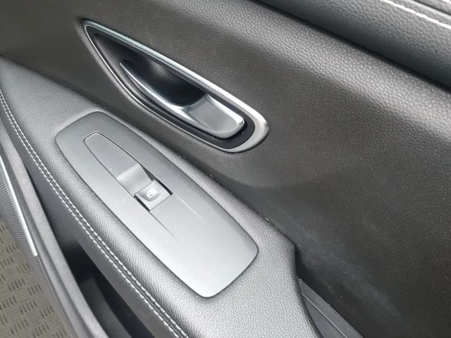 Renault Scenic Blue Bose EDC dCi 120