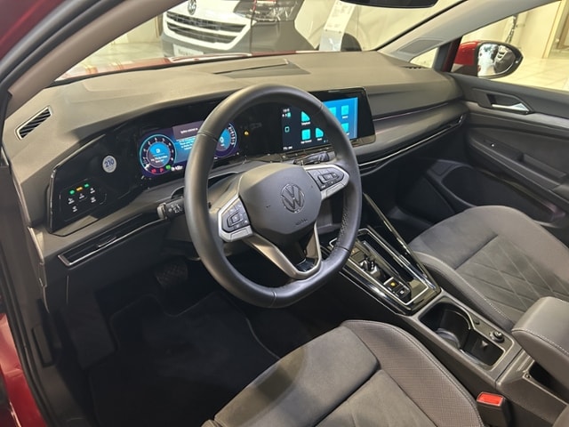 Volkswagen Golf 1.5 eTSI DSG Golf VIII