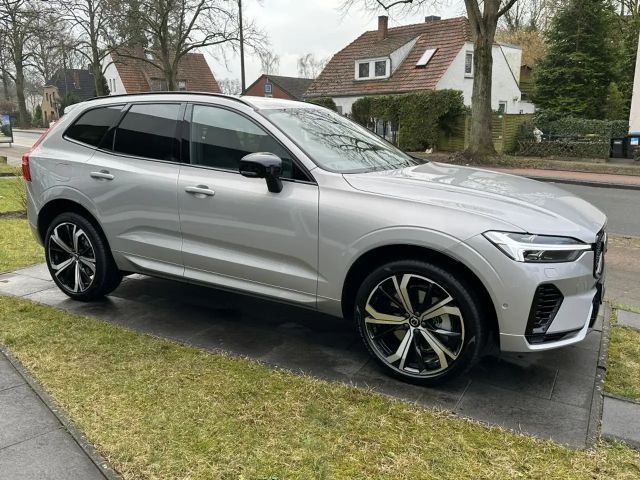 Volvo XC60 AWD Dark Plus T6