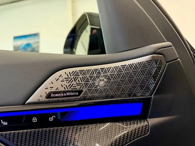 BMW M5 Touring,FrozenMatt,AHK,Panorama,B&W,Leasing,neu