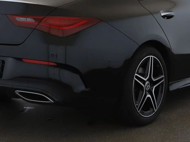 Mercedes-Benz CLA 200 AMG Line Coupé