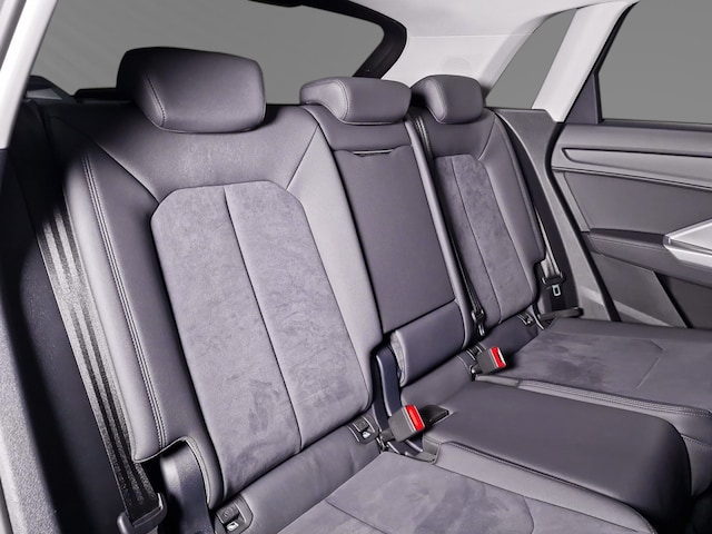 Audi Q3 35 TFSI S-Tronic