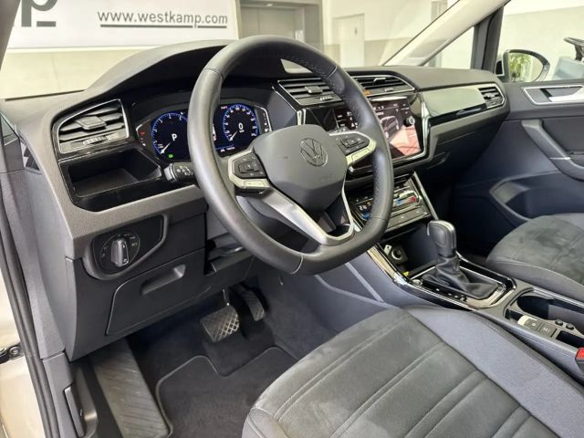Volkswagen Touran DSG Highline