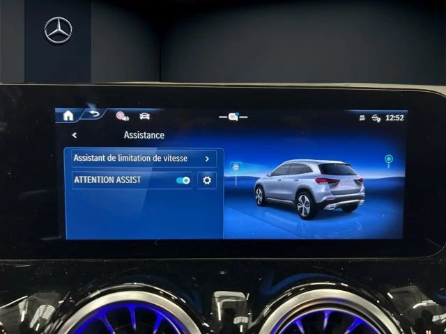 Mercedes-Benz GLA 180 AMG Line