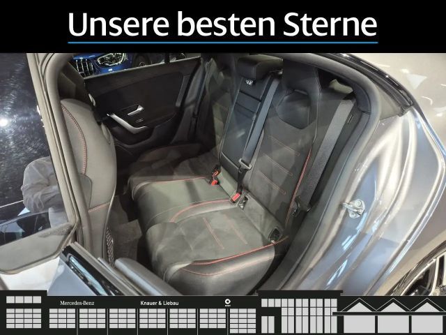 Mercedes-Benz CLA 200 AMG Line CLA 200 d Coupé
