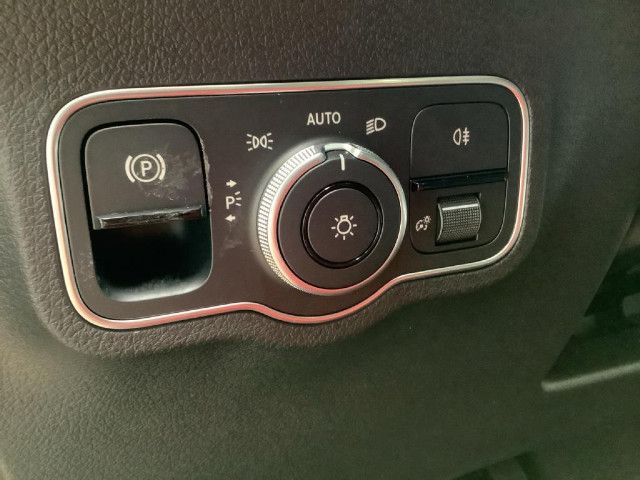 Mercedes-Benz GLB 200 GLB 200 d