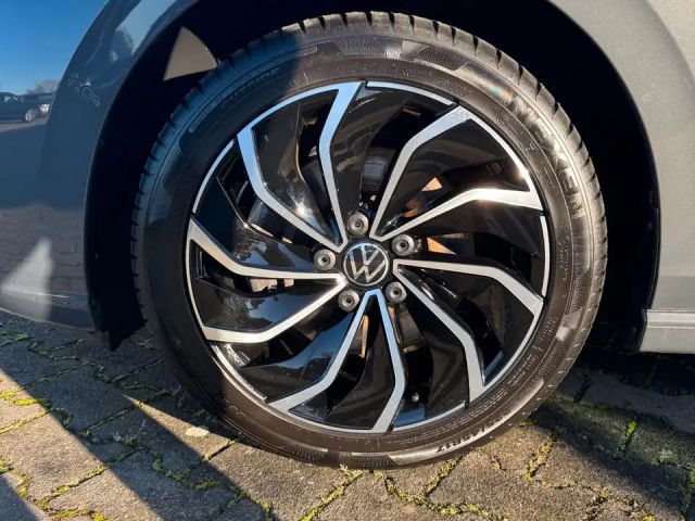 Volkswagen Golf 2.0 TDI Golf VIII Life Variant