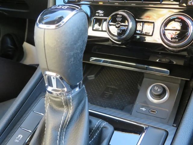 Skoda Superb 2.0 TSI Combi Sportline