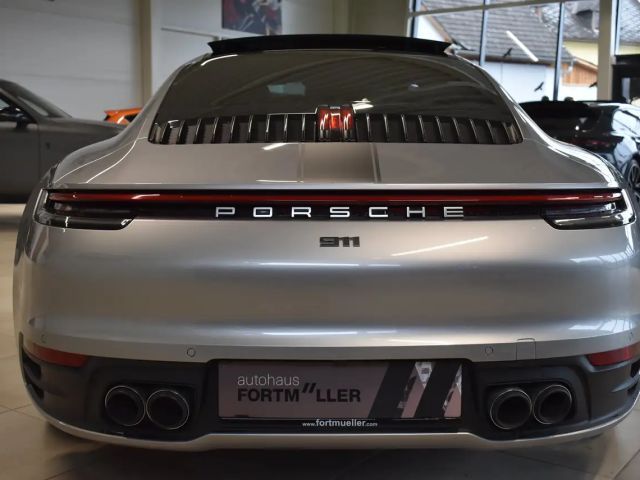 Porsche 911 Carrera Coupé