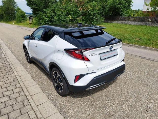 Toyota C-HR Team D