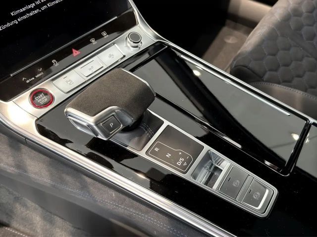 Audi RS6 Avant Performance Quattro