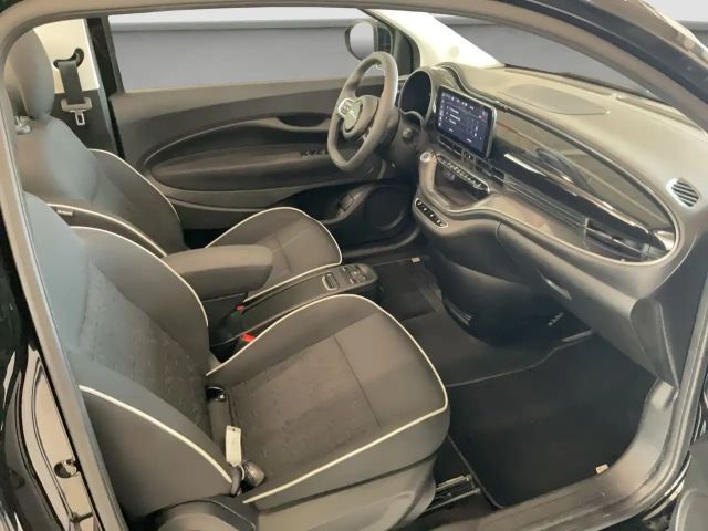 Fiat 500e Cabrio + Komfort Paket