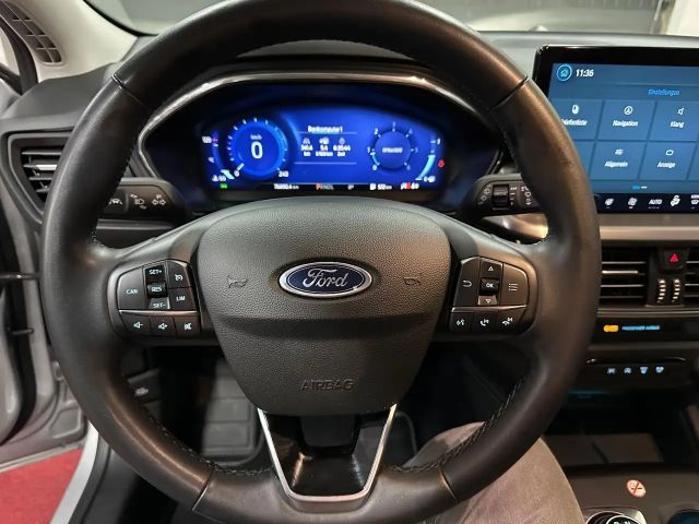 Ford Focus Titanium Wagon