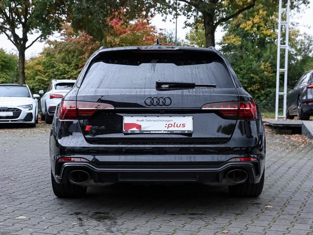 Audi RS4 Avant Quattro
