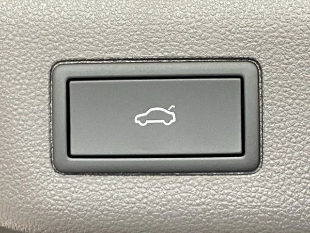 Volkswagen Multivan 2.0 TDI DSG Lang T7