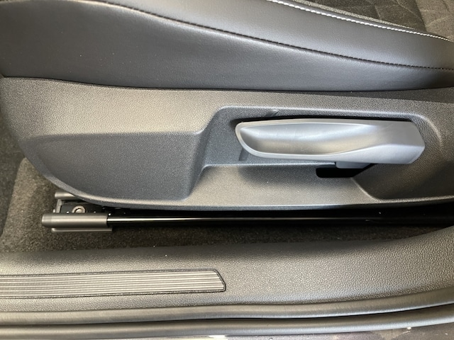 Volkswagen Polo 1.0 l 5-Gang IQLight Navi Virtual LED