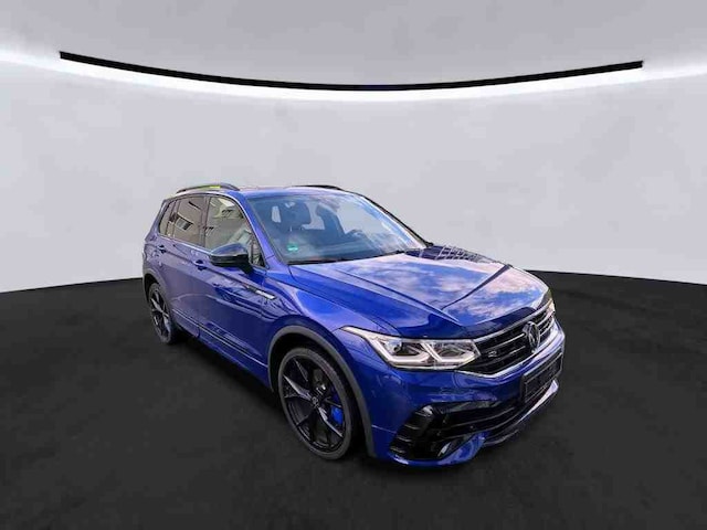 Volkswagen Tiguan BLACK 320PS NP.83T AKRAPOVIC.AHK.PANO.LEDER.AREA-VIEW.21