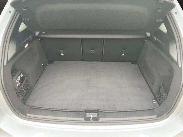 Mercedes-Benz B 180 Progressive Sedan