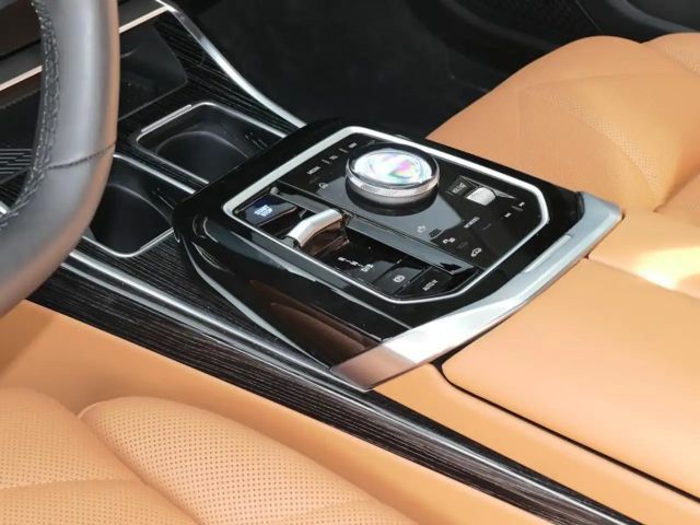 BMW i7 M-Sport Sedan