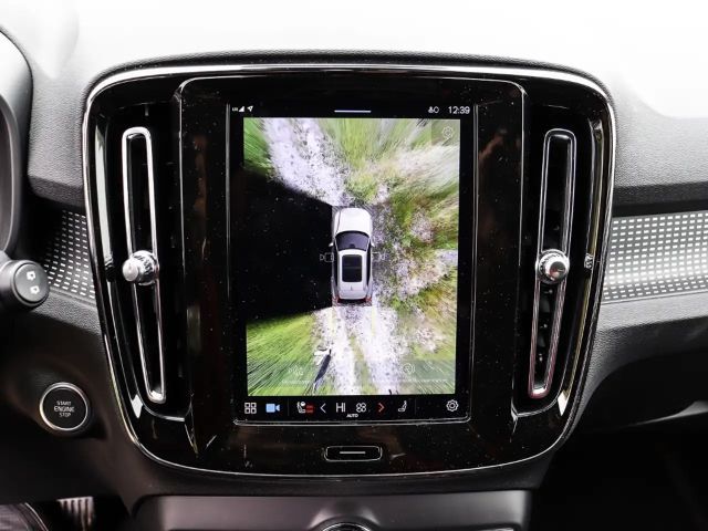 Volvo XC40 Dark Plus