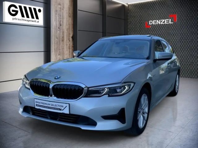 BMW 330 330e Touring xDrive