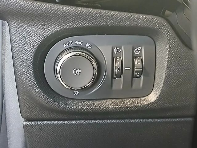 Opel Corsa Lenkradheizung,Parkpilot,Tempomat