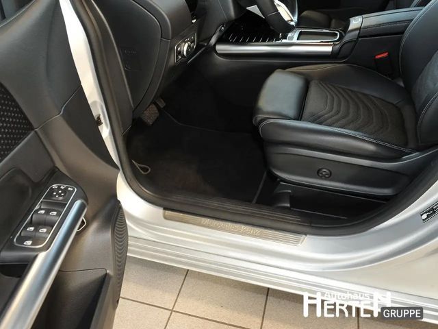 Mercedes-Benz B 200 Progressive Sedan