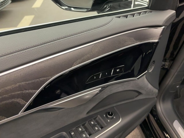 Audi A8 50 TDI Lang Quattro