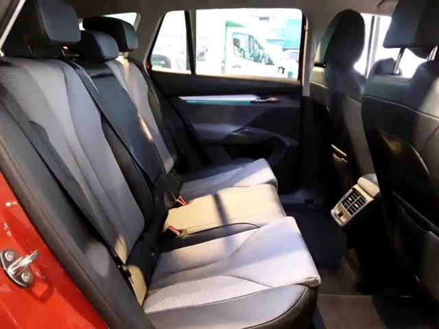 Skoda Enyaq Loft iV 60