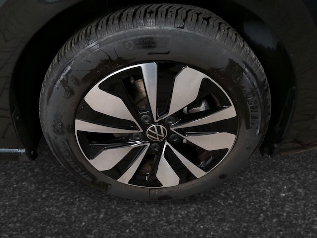 Volkswagen Golf 1.5 eTSI DSG Golf VIII