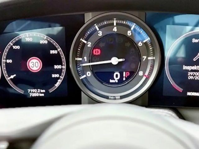 Porsche 992 Cabrio Carrera