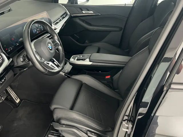 BMW 220 220i Active Tourer Sedan