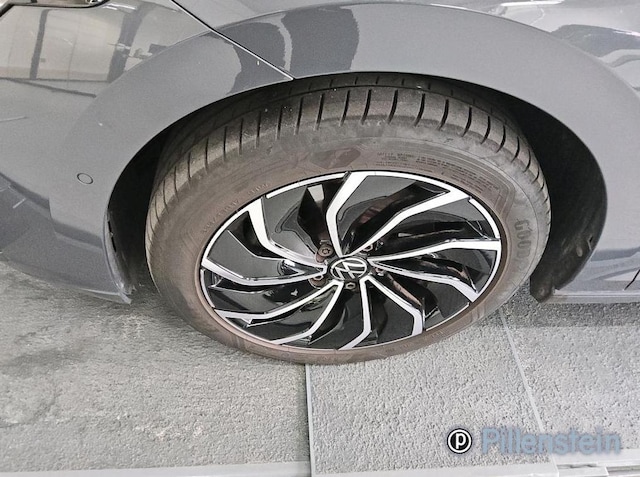 Volkswagen Golf DSG IQ.Drive Style