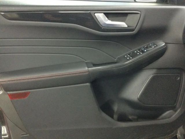 Ford Kuga Plug in Hybrid ST Line