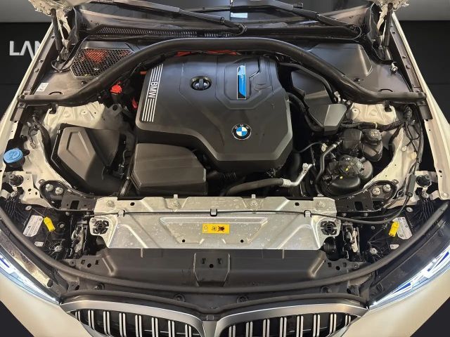 BMW 330 330e M-Sport Touring xDrive