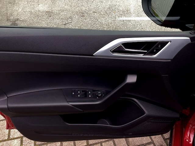 Volkswagen Taigo 1.0 TSI DSG