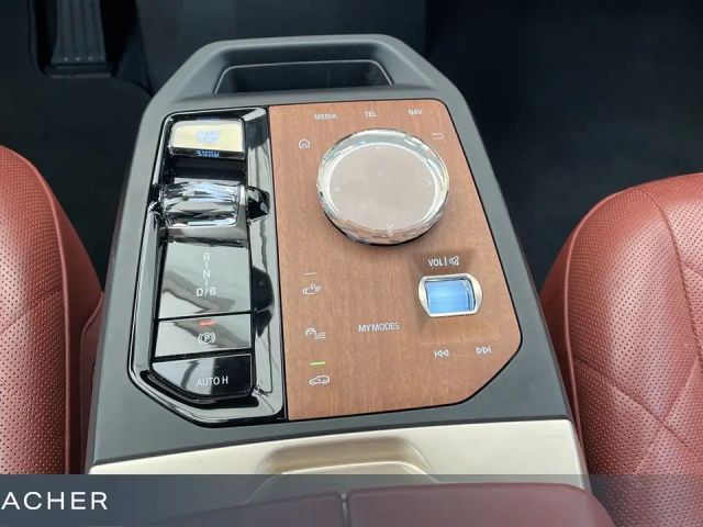 BMW iX xDrive50