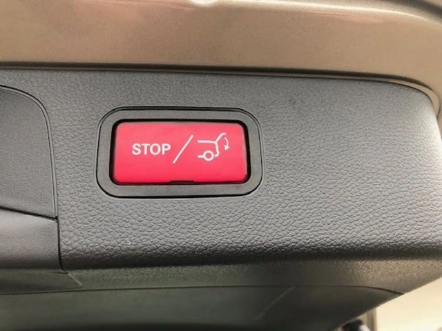 Mercedes-Benz B 180 Progressive Sedan