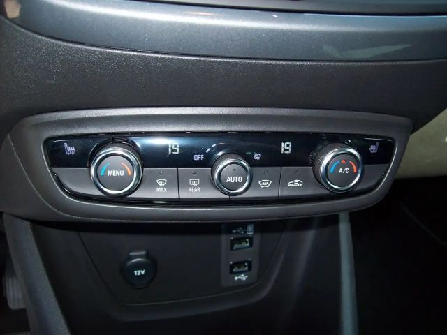 Opel Crossland X Elegance