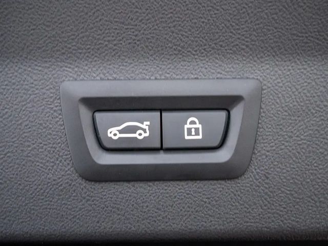 BMW X4 40i LASER+STANDHZG+AHK+PANO SITZBELÜFTUNG