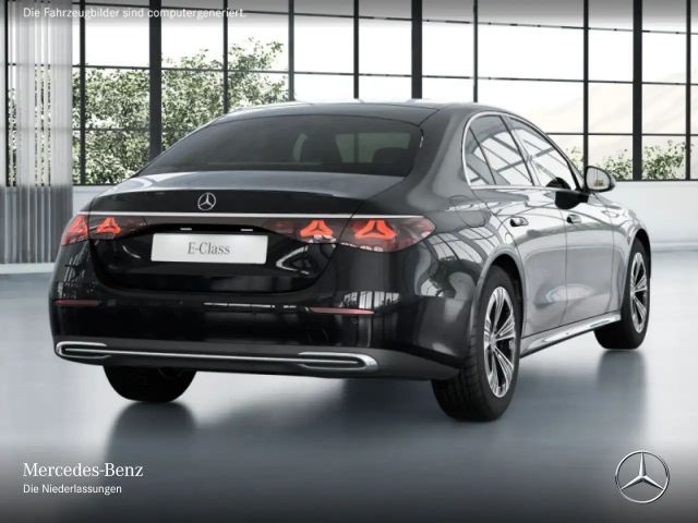 Mercedes-Benz E 200 AVANTGARDE E 200 d Sedan