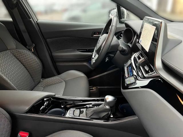 Toyota C-HR Hybride Team D