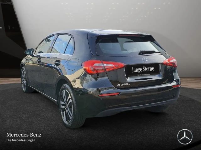 Mercedes-Benz A 250 A 250 e Style