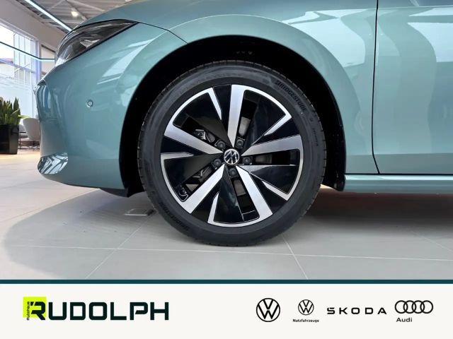 Volkswagen Passat 1.5 eTSI Business DSG